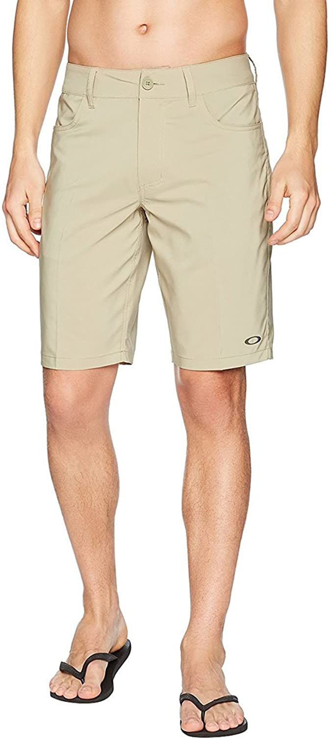 Oakley Mens Base Line Hybrid Golf Shorts