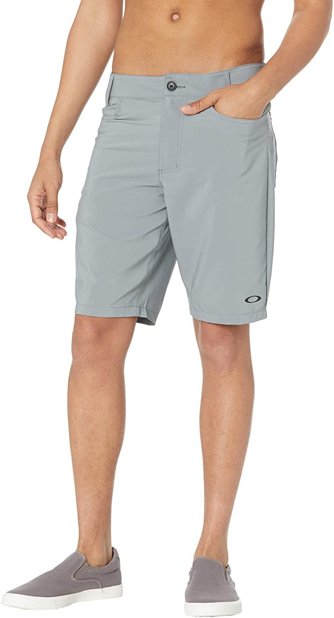 Oakley Mens Base Line Hybrid Golf Shorts