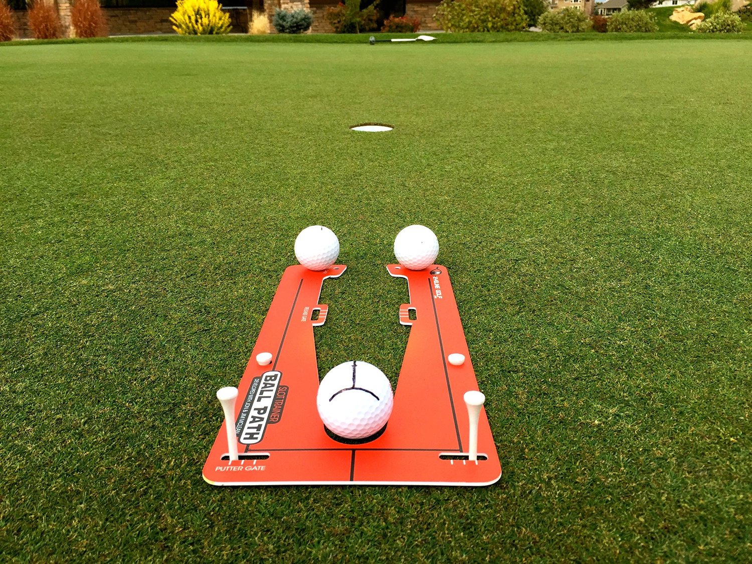 Eyeline Golf Slot Trainer Putting System by Jim McLean